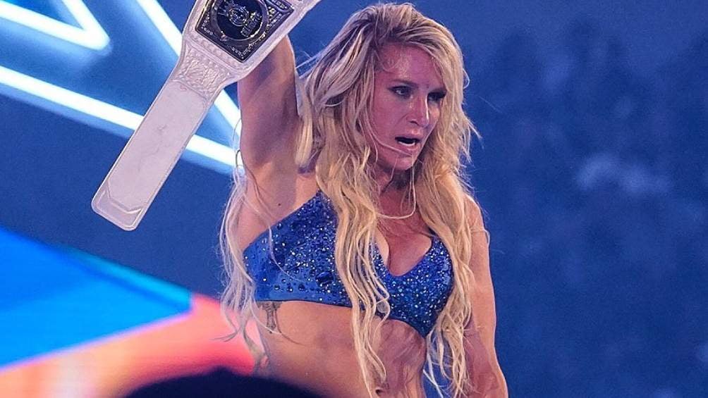 Charlotte Flair retuvo el cetro femenil de Smackdown