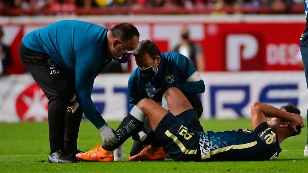 Valdez salió lesionado