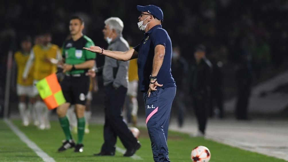 Lillini en el partido de Pumas