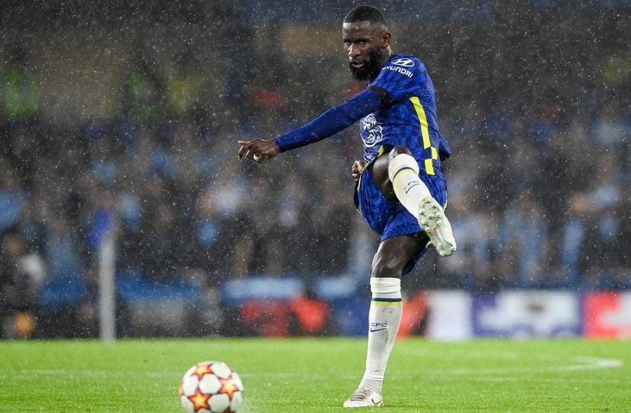 Rüdiger en juego de Champions con el Chelsea