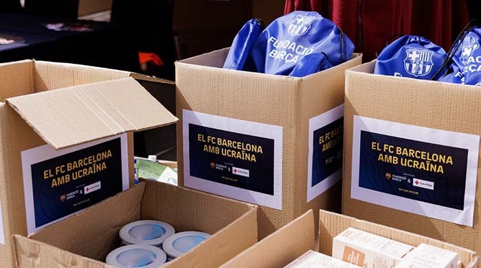 Cajas con viveres de primera necesidad 