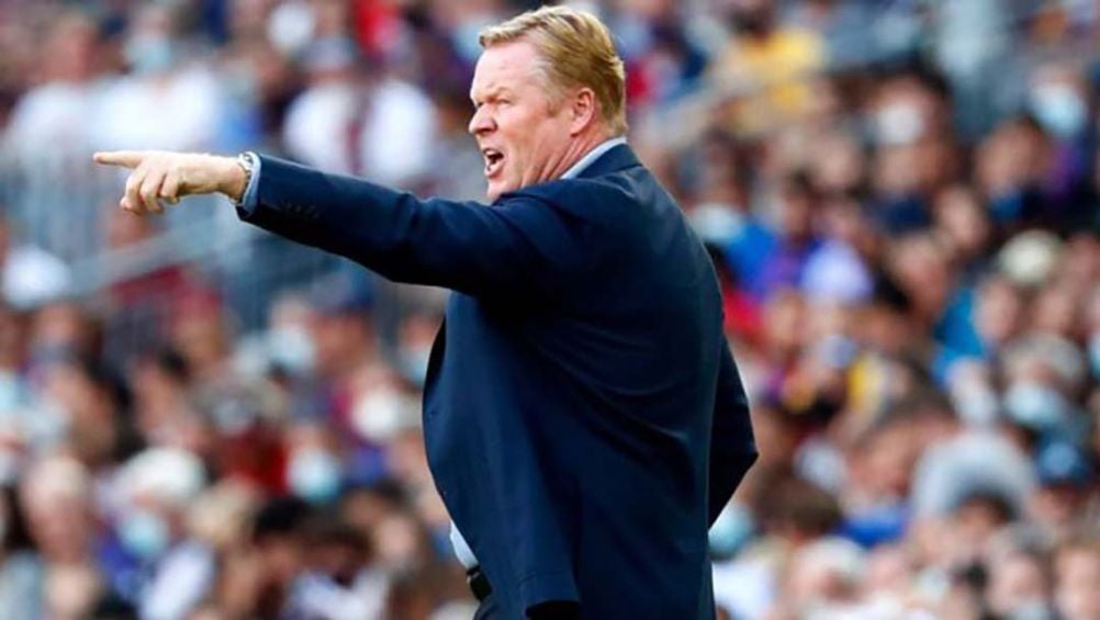 Ronald Koeman, durante un duelo del Barcelona