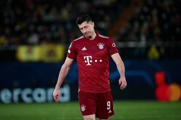 Robert Lewandowski reacciona ante Villarreal en Champions