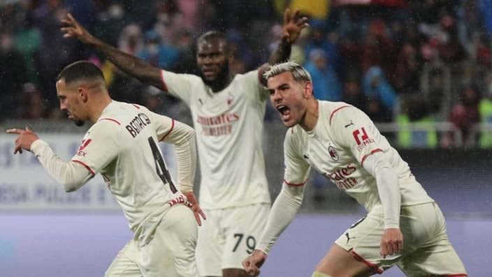  Bennacer celebrando su vs Cagliari 