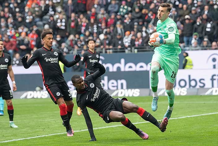 Eintratch Frankfurt, rival del Barcelona en la Europa League 