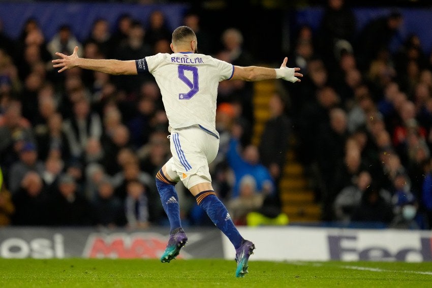 Benzema celebrando un conseguido a favor del Real Madrid