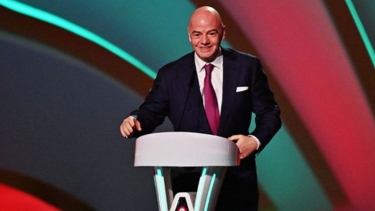 Gianni Infantino en el sorteo de Qatar 2022