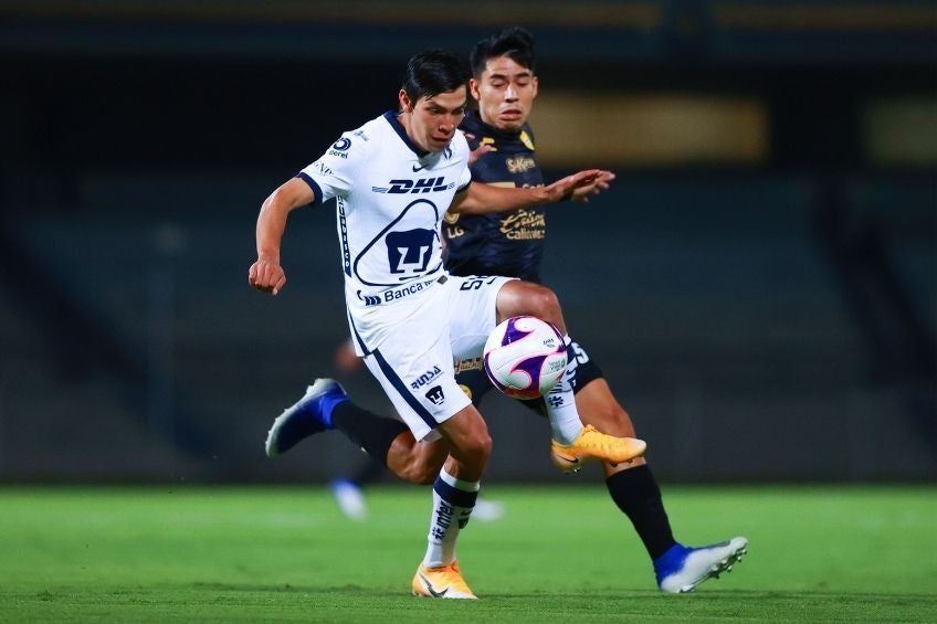 Bryan Lozano en un partido de Pumas Tabasco