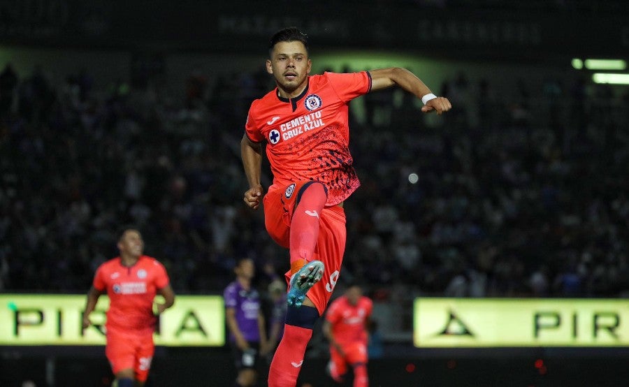 Ángel Romero celebra el gol del empate