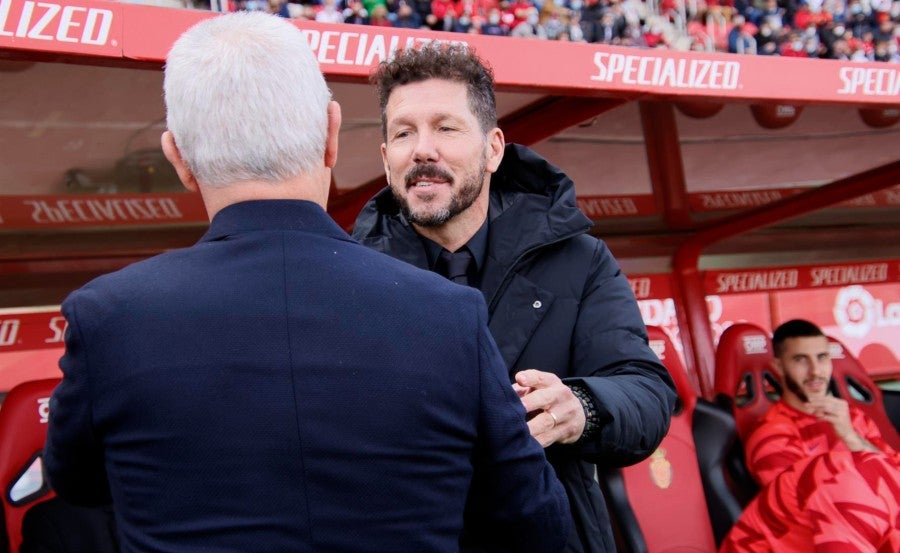 Aguirre saluda a Diego Simeone