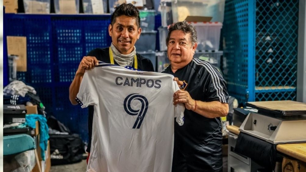 Campos con su jersey de Galaxy