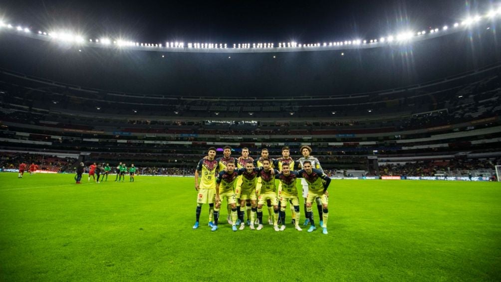 Ochoa tuvo su debut en 2004