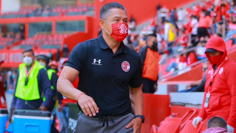 Nacho Ambriz en un partido de Toluca