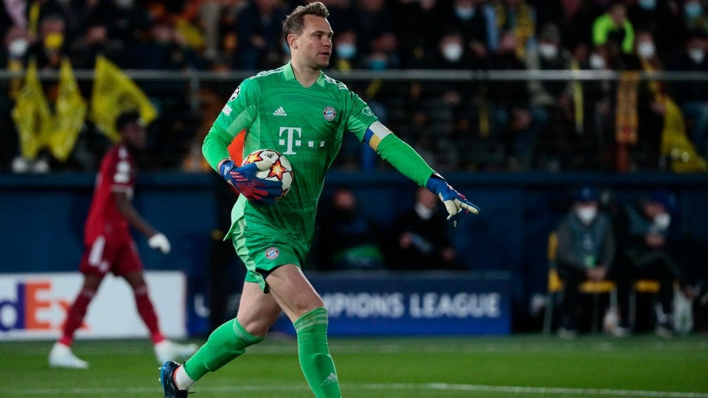 Manuel Neuer en acción con Bayern Munich