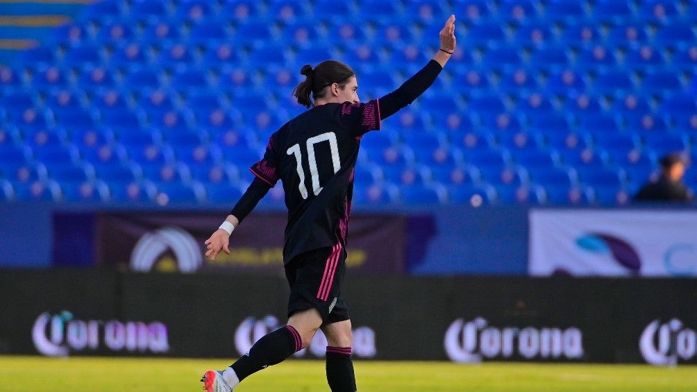 Marcelo Flores durante un partido con el Tri Sub 20