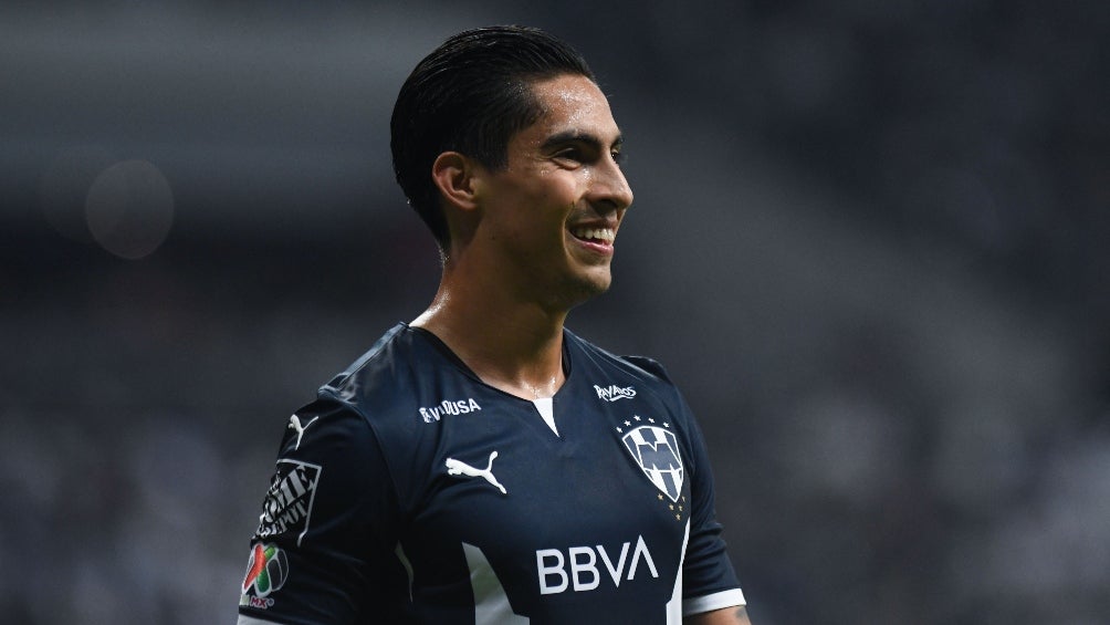 Erick Aguirre en un partido con Rayados 