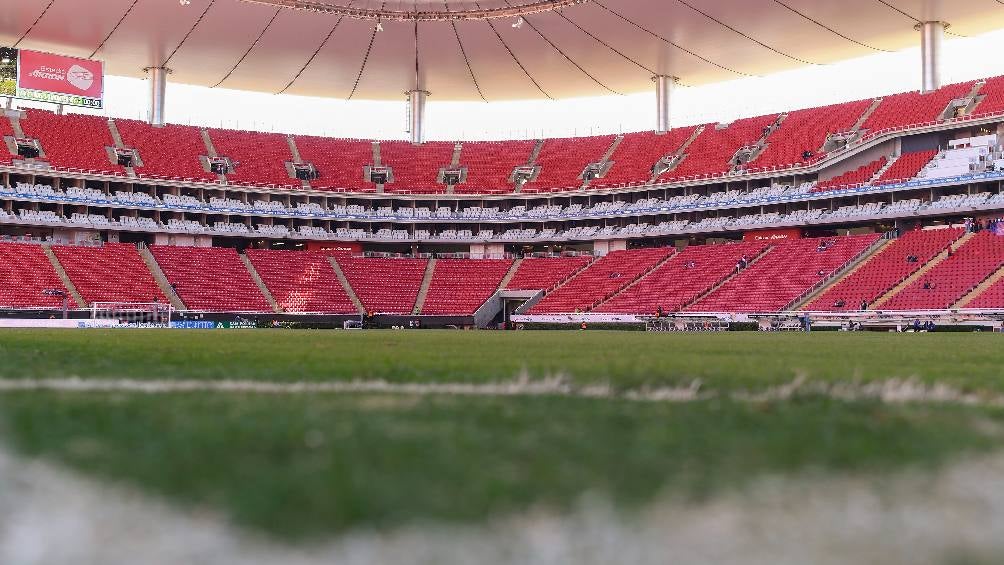 Estadio Akron en malas condiciones previo al Chivas vs Monterrey