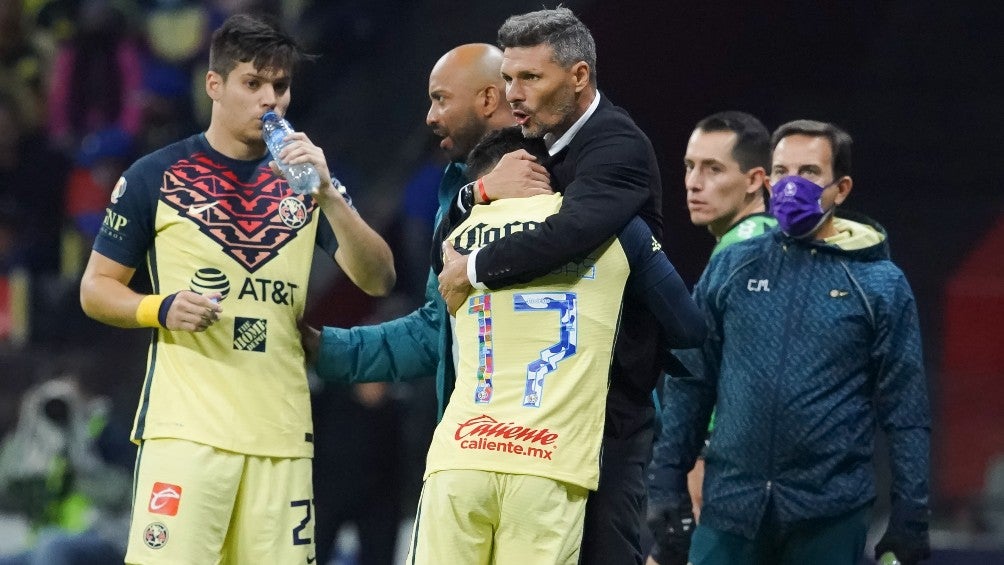 Fernando Ortiz con el América