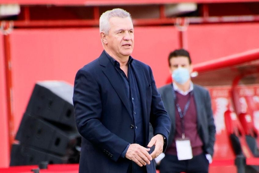 Javier Aguirre dirigiendo al Mallorca