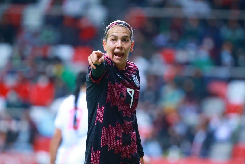 Alicia Cervantes en un partido de la Selección Mexicana