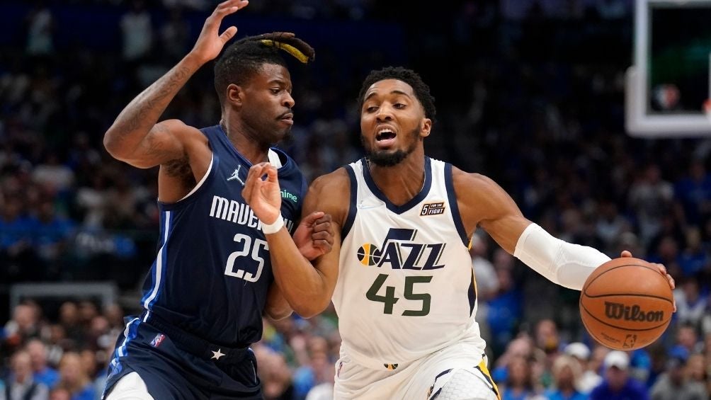 Jazz derrotó a Mavericks