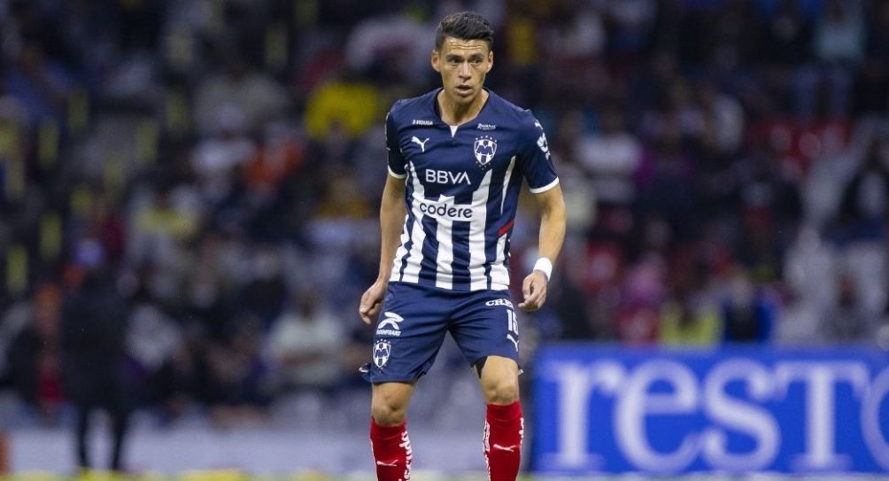 Héctor Moreno durante un partido de Rayados