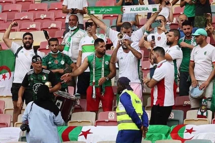 Aficionados de Argelia durante un partido