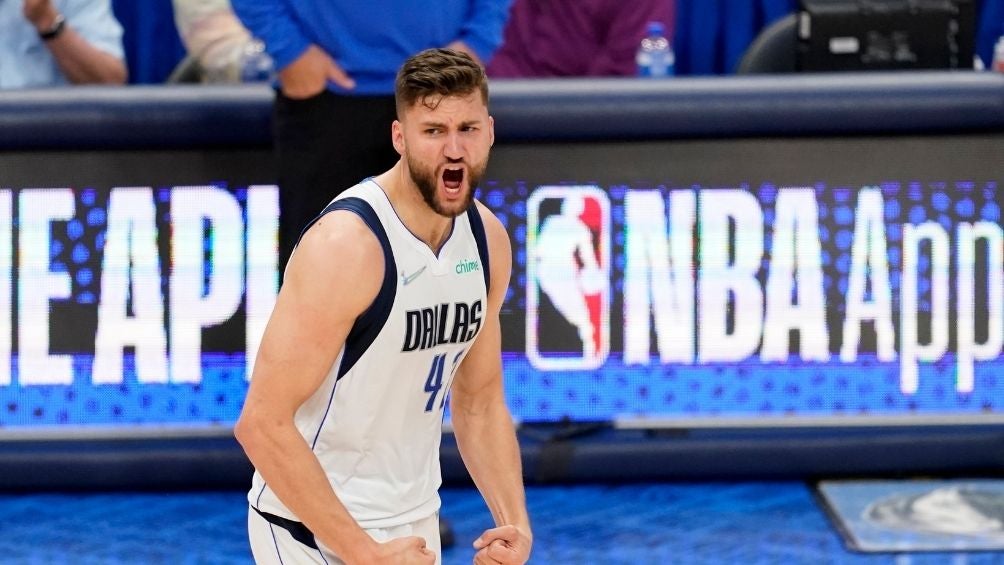 Mavericks empató la serie