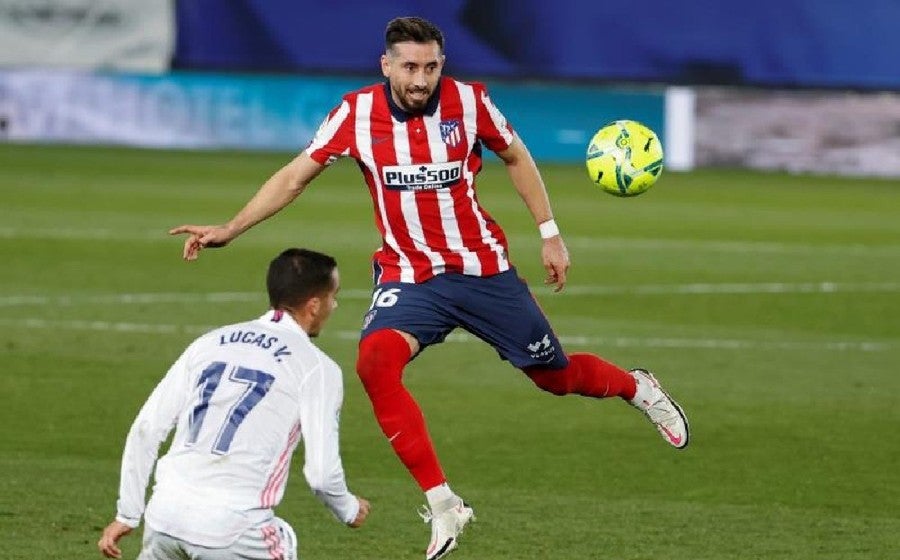 Héctor Herrera durante un partido con Atlético de Madrid