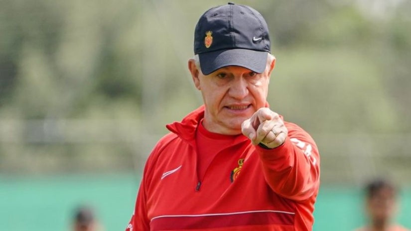 Javier Aguirre en un entrenamiento del Mallorca