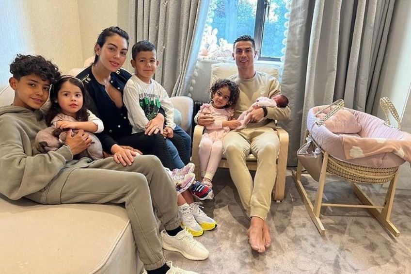 Cristiano Ronaldo junto a su familia