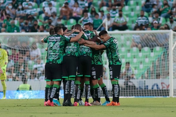 Jugadores de León en partido