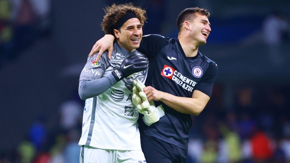 Guillermo Ochoa y Sebastián Jurado