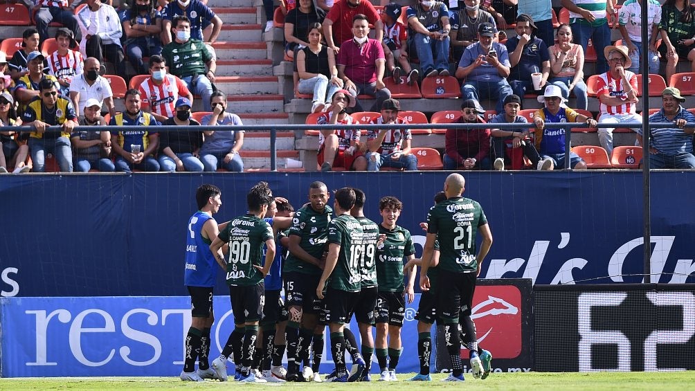 Santos de Laguna celebra frente al Atlético de San Luis