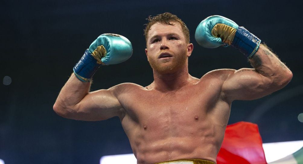 Canelo Álvarez tras ganar una pelea