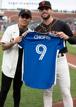 Eduardo 'Chifis' López y Luis González previo al Giants vs Cardinals