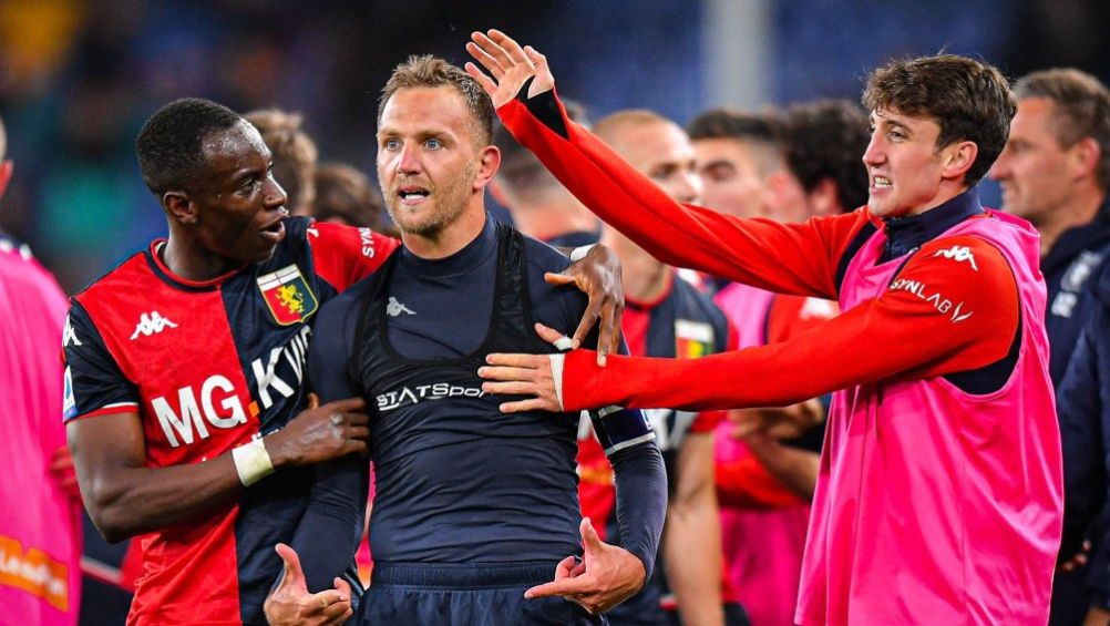 Jugadores del Genoa celebrando la victoria sobre la Juventus