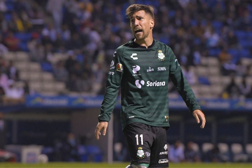 Gorriarán durante un partido de Santos