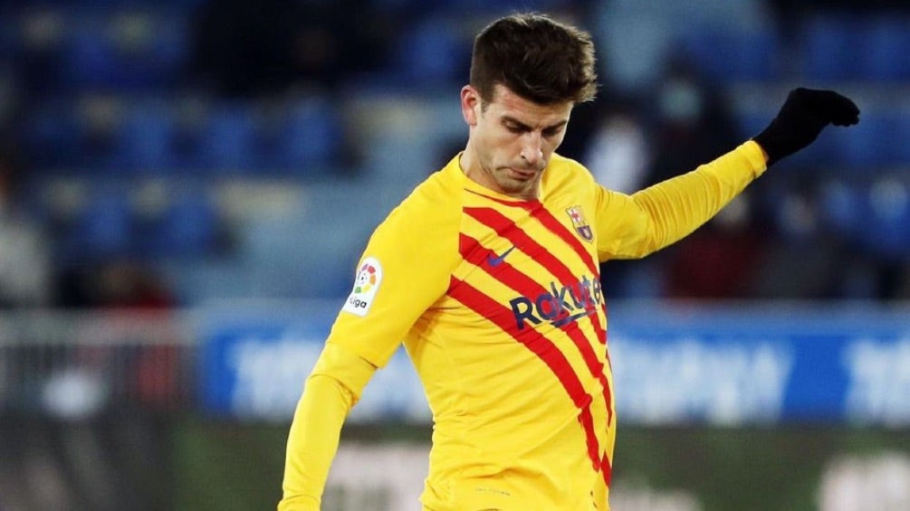 Gerard Piqué jugando con el Barcelona