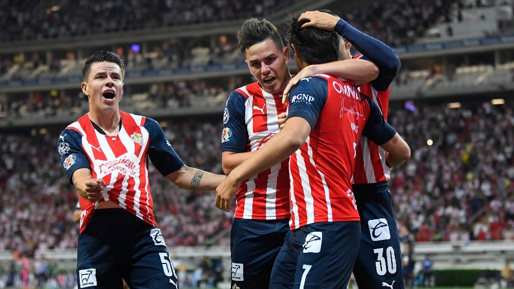 JJ Macías celebrando su gol vs Pumas