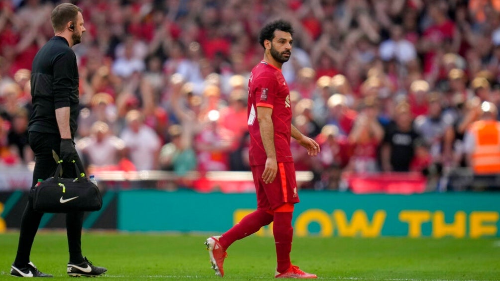 Salah tras salir por lesión