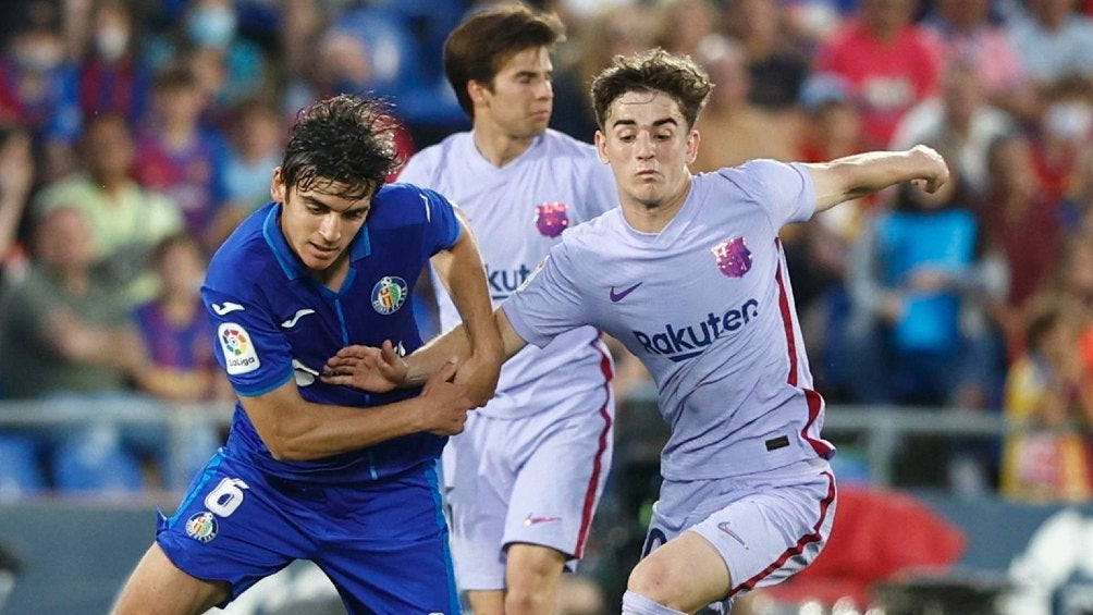 Getafe jugando partido ante el Barcelona en LaLiga