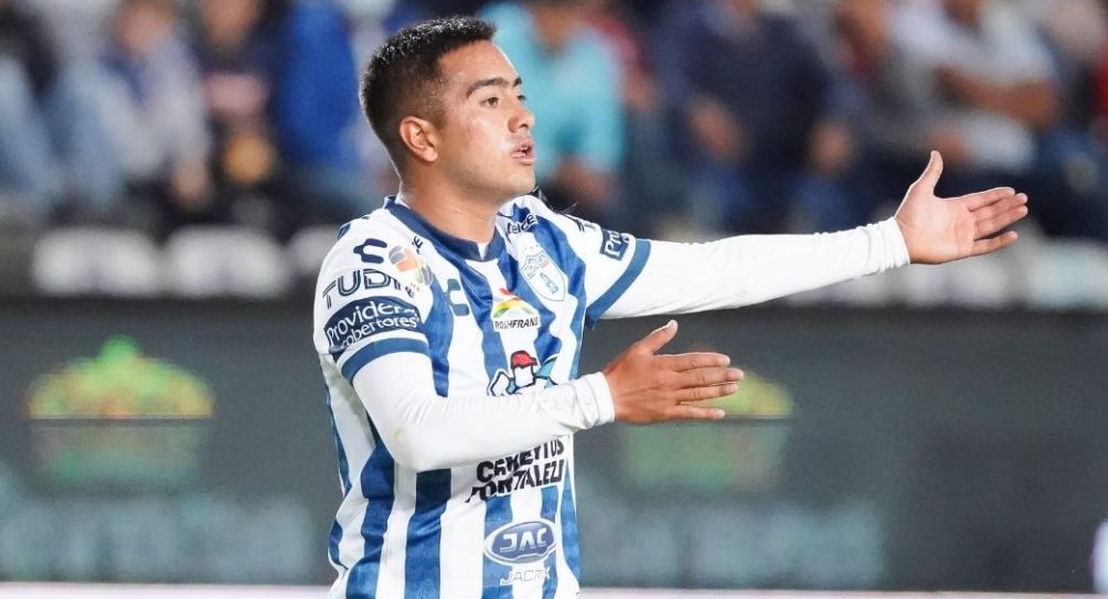 Erick Sánchez durante un partido de Pachuca