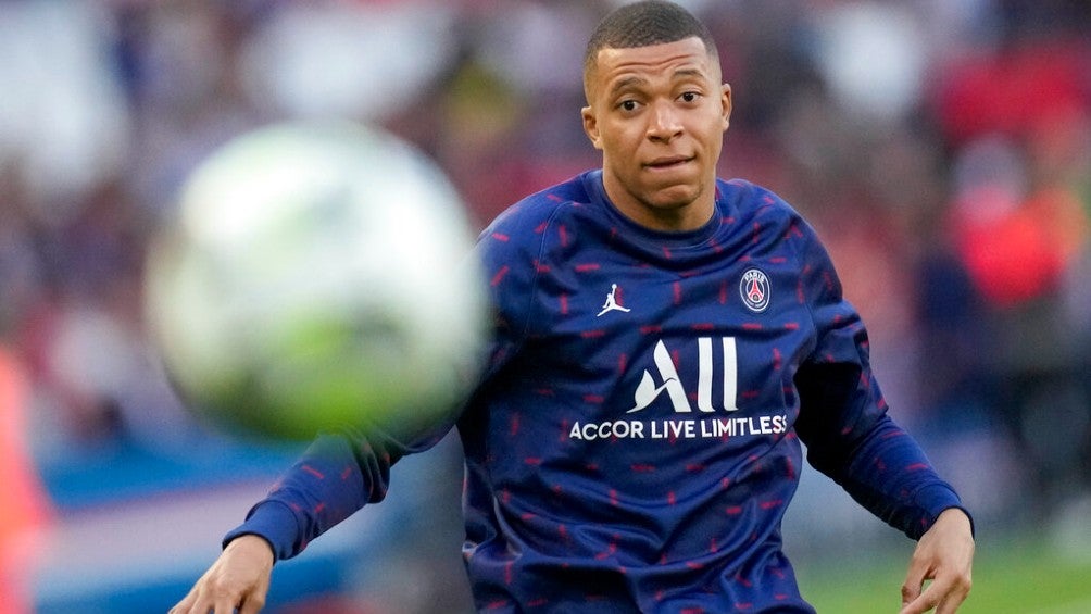 Kylian Mbappé en acción con el PSG 