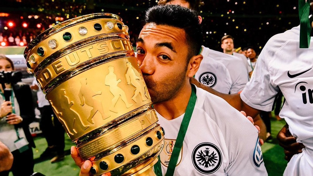 Marco Fabián aseguró que la afición del Frankfurt es la mejor