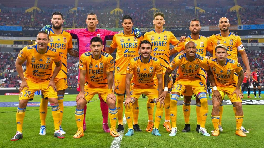 Jugadores de Tigres previo a jugar la Semifinal ante Atlas