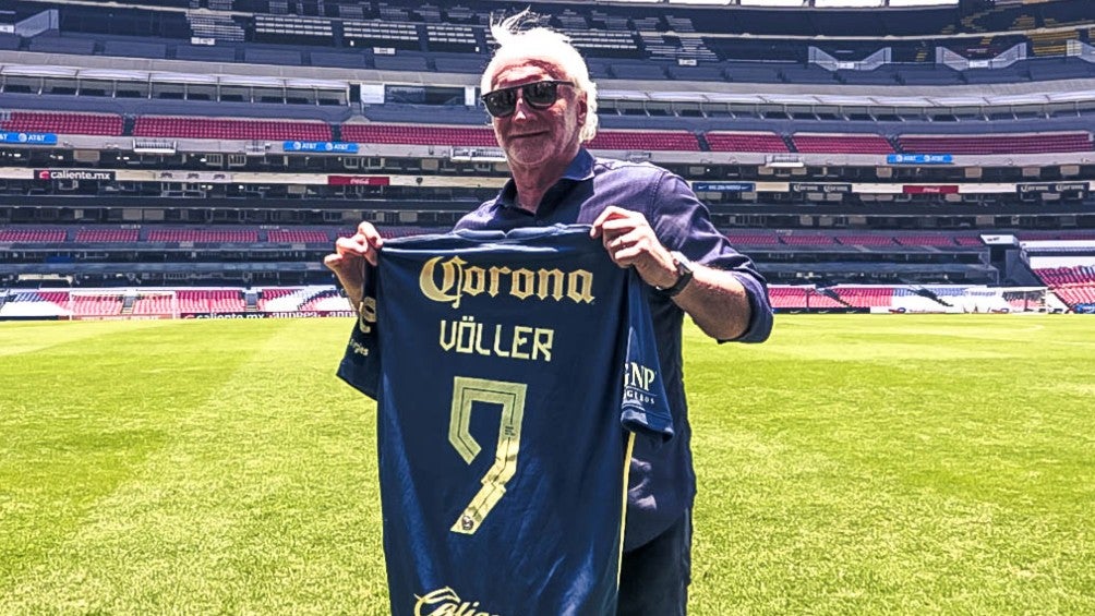 Rudi Völler en el Estadio Azteca