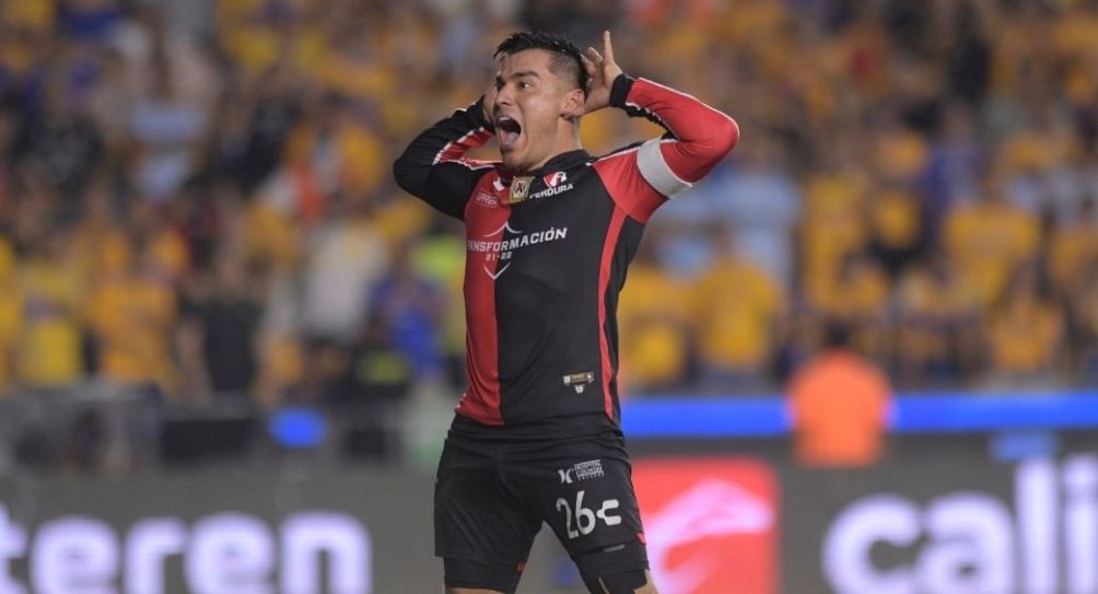 Aldo Rocha festejando un gol