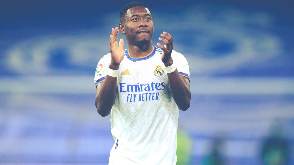 David Alaba jugando partido con Real Madrid en LaLiga