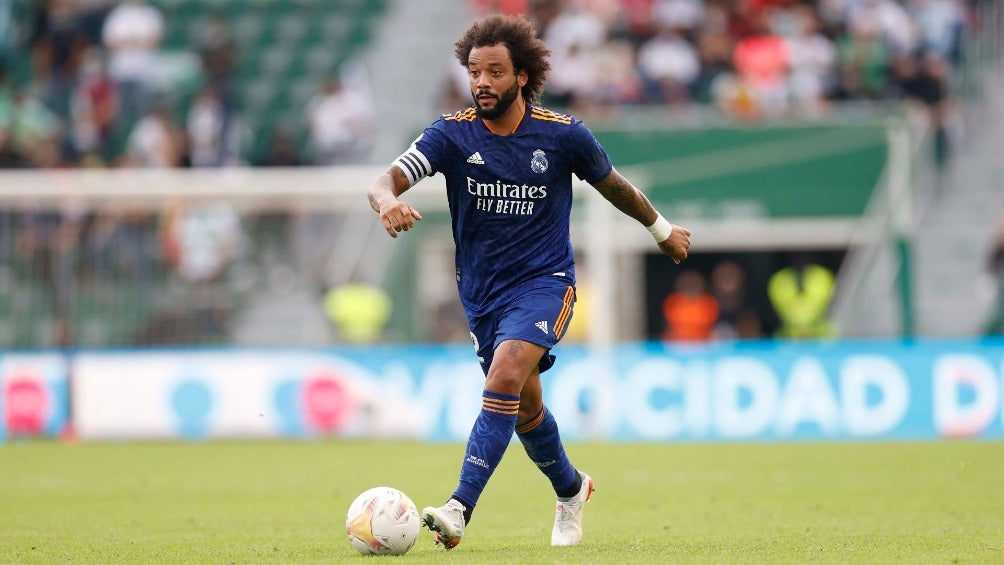 Marcelo jugando partido con Real Madrid en LaLiga